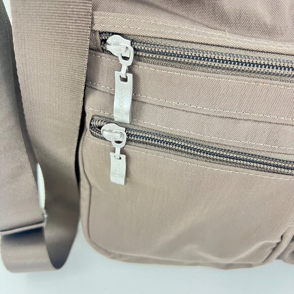 Baggallini Taupe Crossbody Bag - Picture 5 of 11